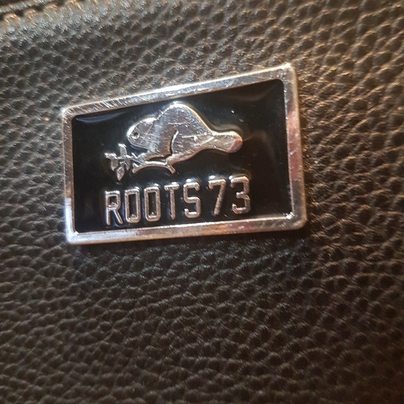 Roots Cross Body Purse - Picture 12 of 17